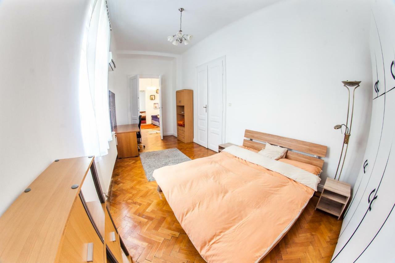 Inner City Apartment Debrecen Exterior photo